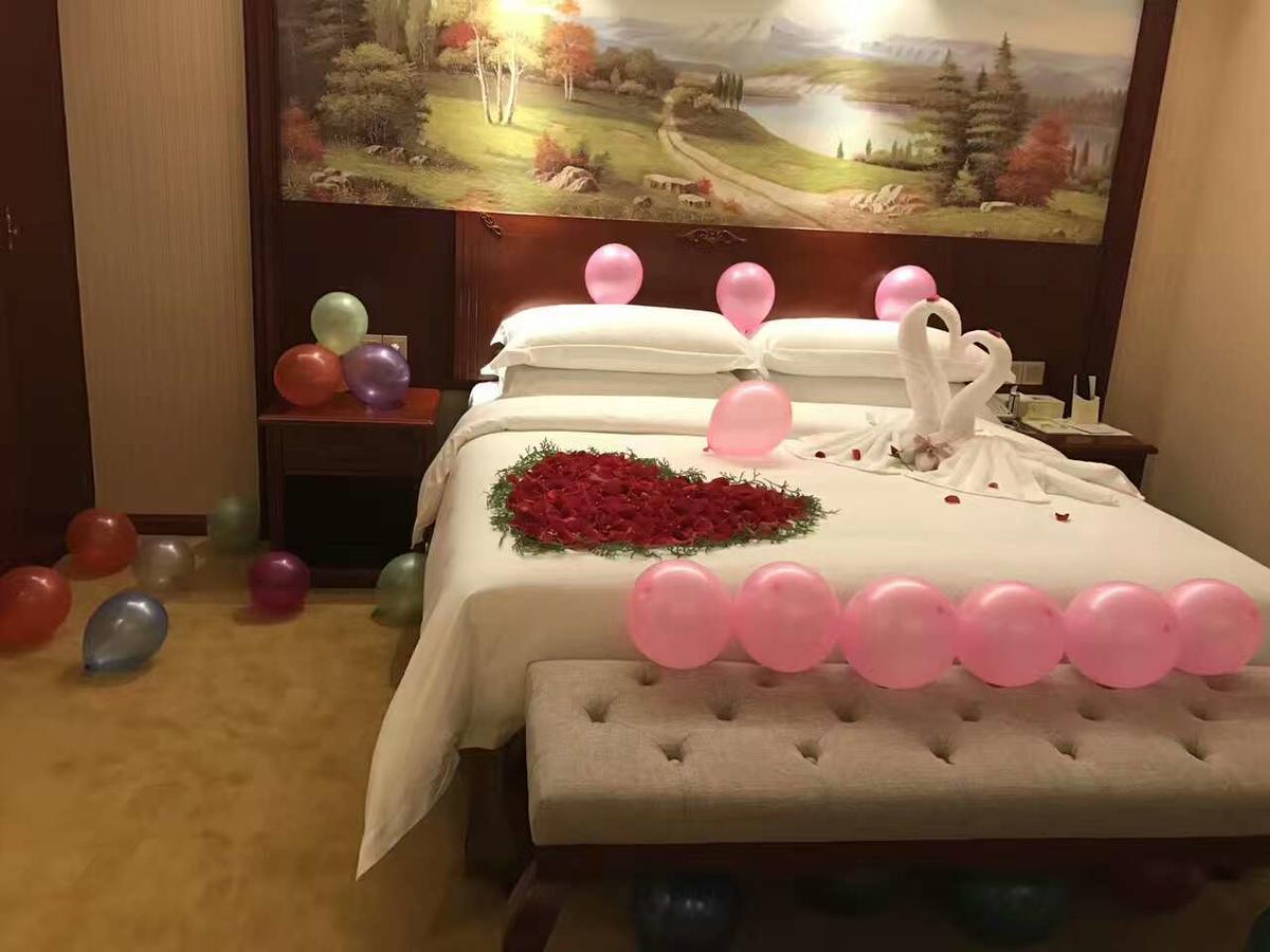 Vienna Hotel Zhongshan Guzhen Town Center Bagian luar foto